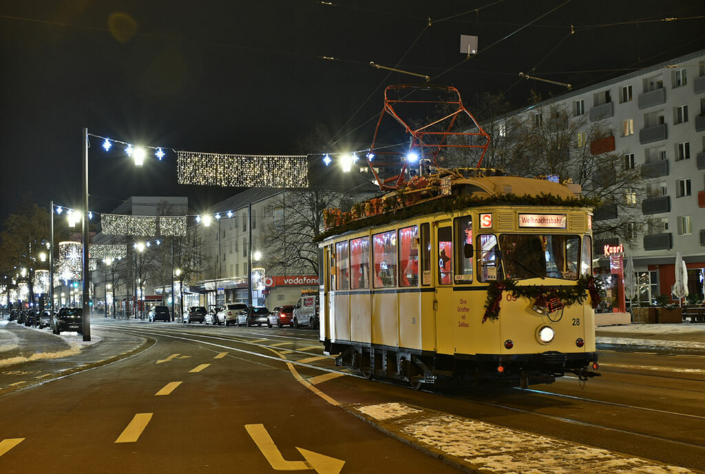 Dessau-Wörlitzer Eisenbahn und der Historische Triebwagen TW 28 laden im Advent zu Sonderfahrten ein