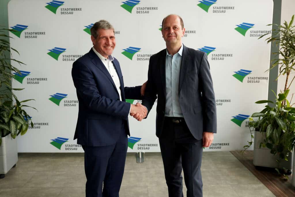 Dr. Karl Reinhard Kolmsee (Novocarbo) und Dino Höll (DVV)