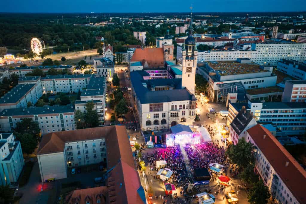 Stadtfest 2026 lockt zahlreiche Besucherinnen und Besucher in die Dessauer Innenstadt